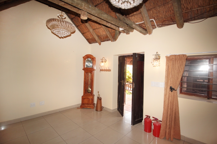 3 Bedroom Property for Sale in Menkenkop Western Cape